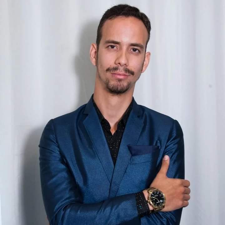 Foto profissional de Wesley Gonçalves, especialista em Hipnose Clínica